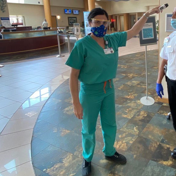 Meet your Posher, Renata - Picture 3 of 5